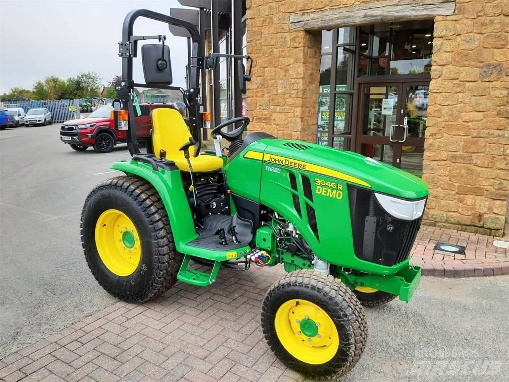 John Deere 3046R Trattori compatti