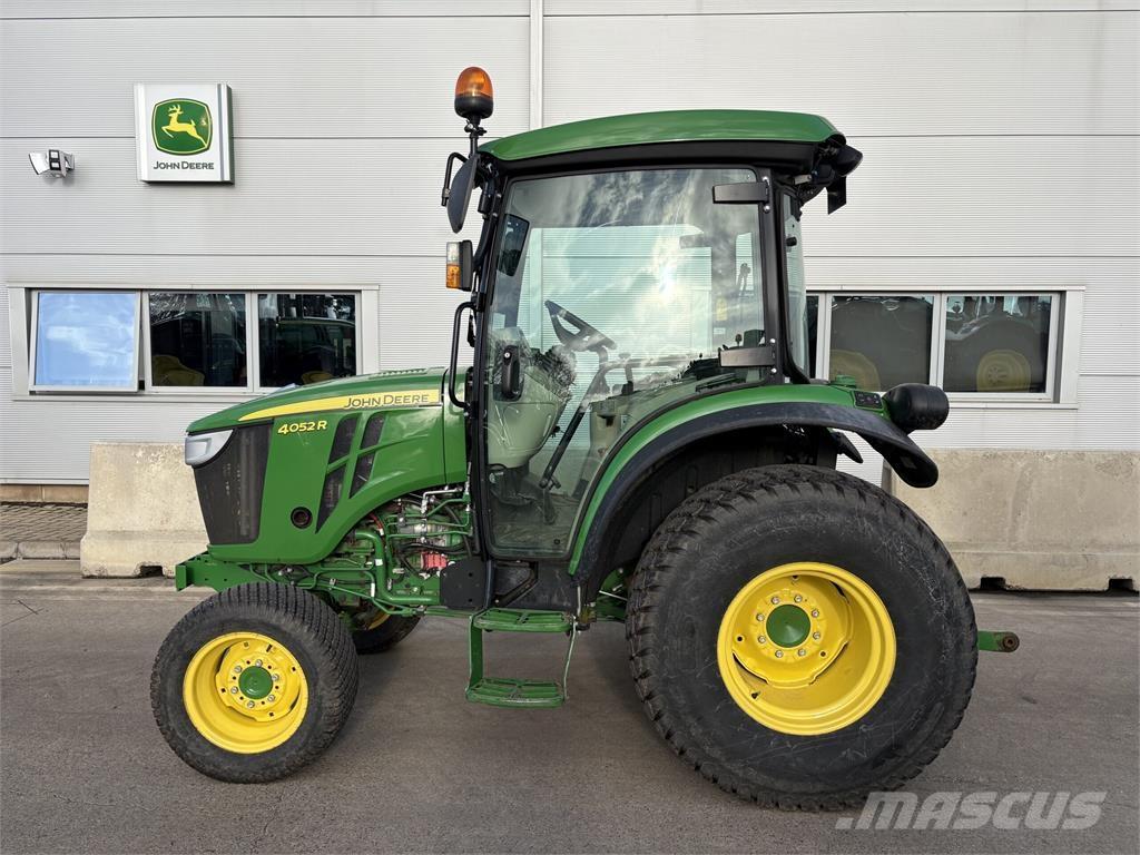 John Deere 4052R Trattori compatti
