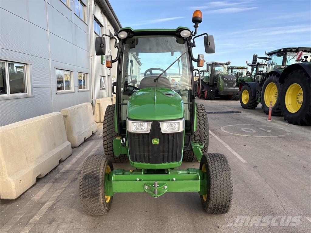 John Deere 4066R Trattori compatti