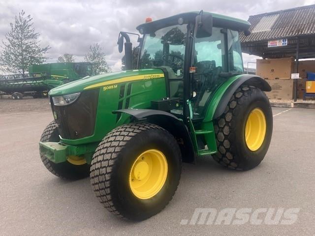 John Deere 5085M Trattori