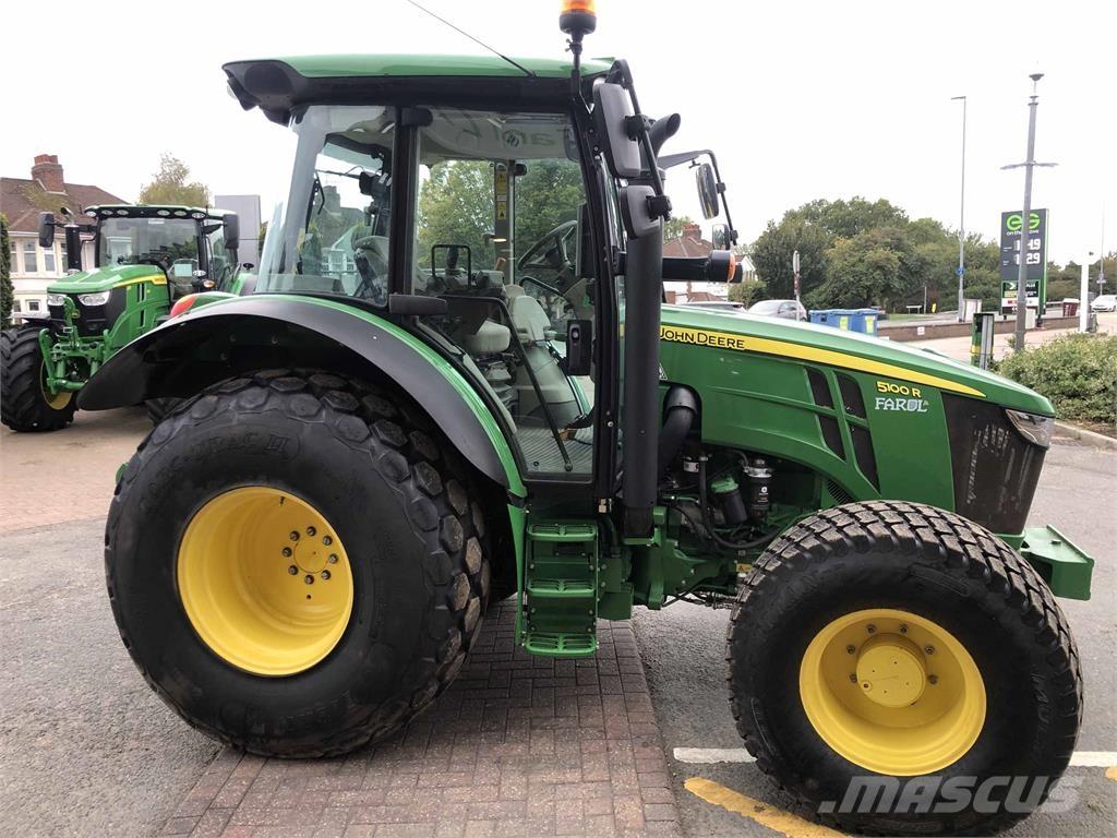 John Deere 5100R Trattori