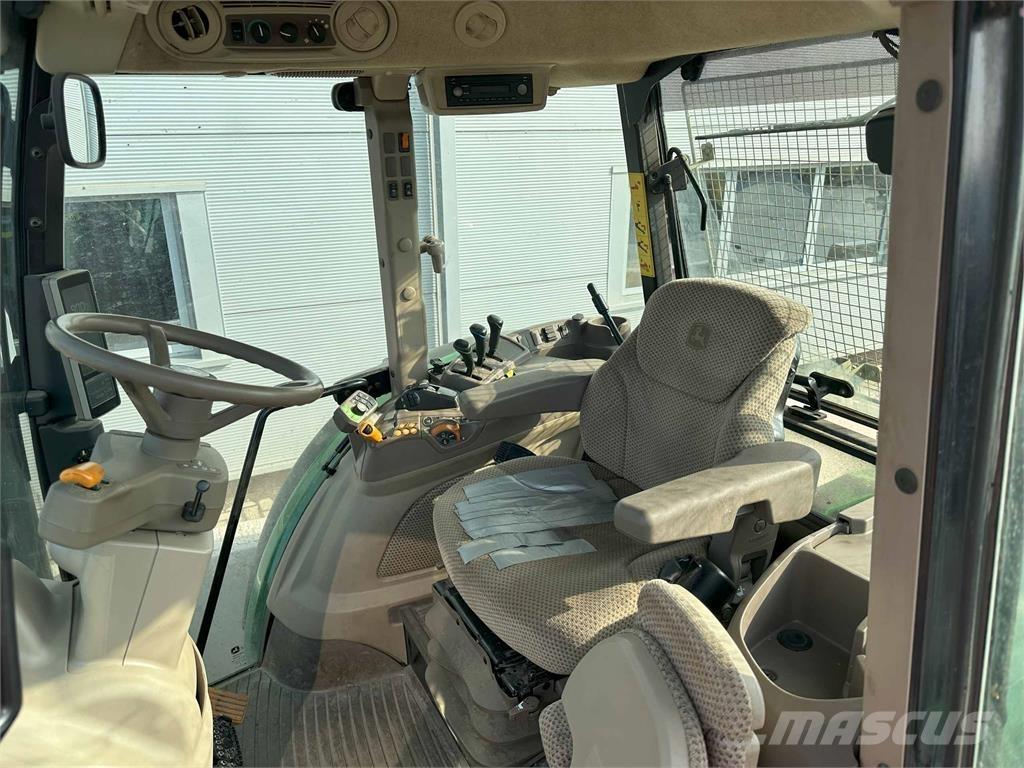 John Deere 5125R Trattori
