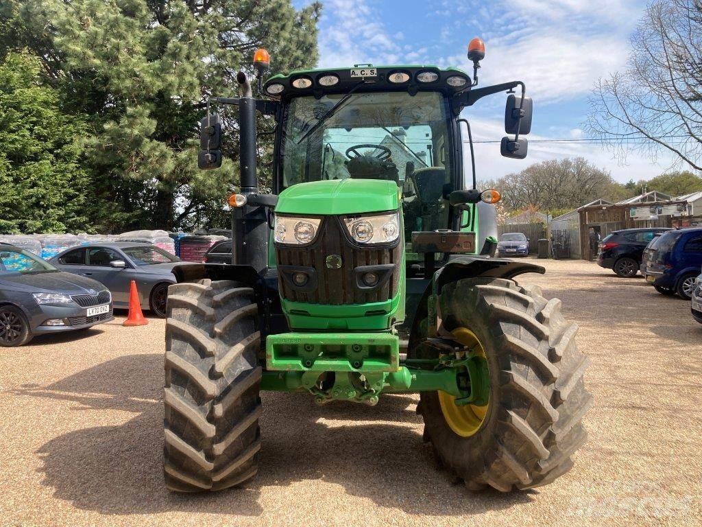 John Deere 6130R Trattori
