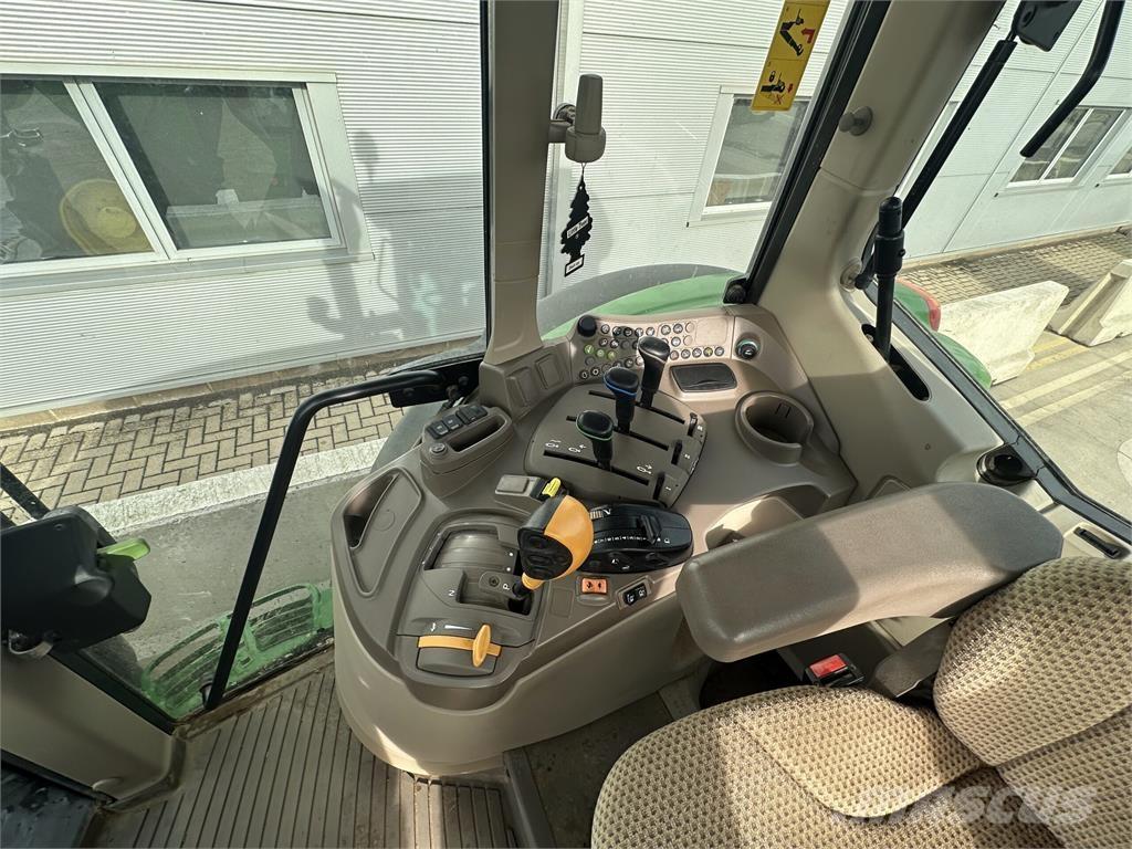 John Deere 6155M Trattori