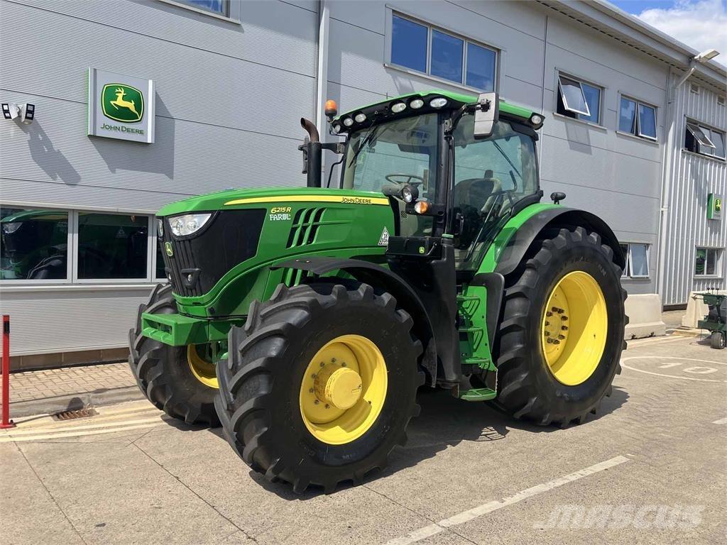 John Deere 6215R Trattori