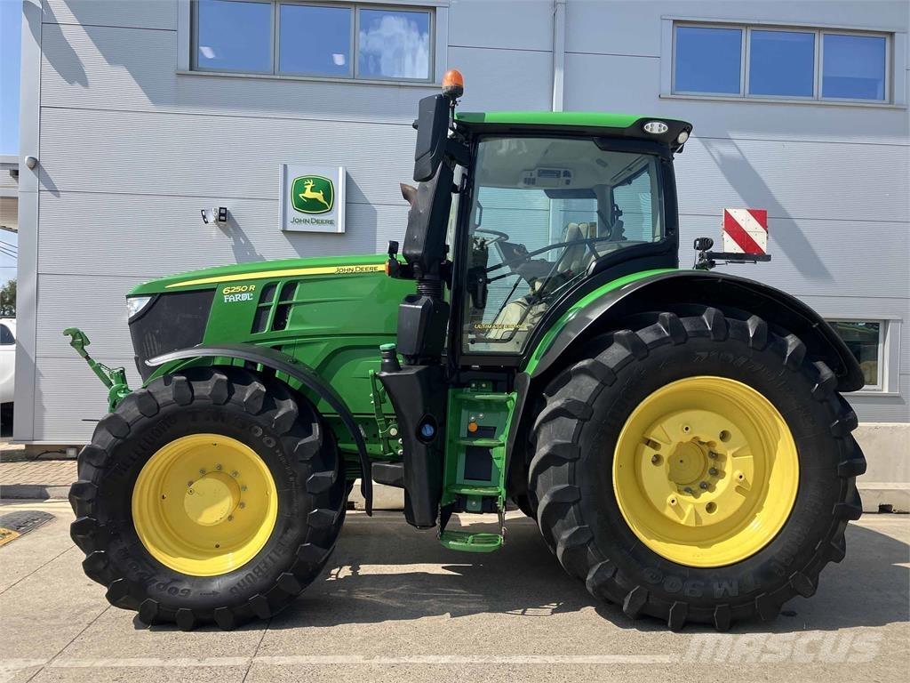 John Deere 6250R Trattori