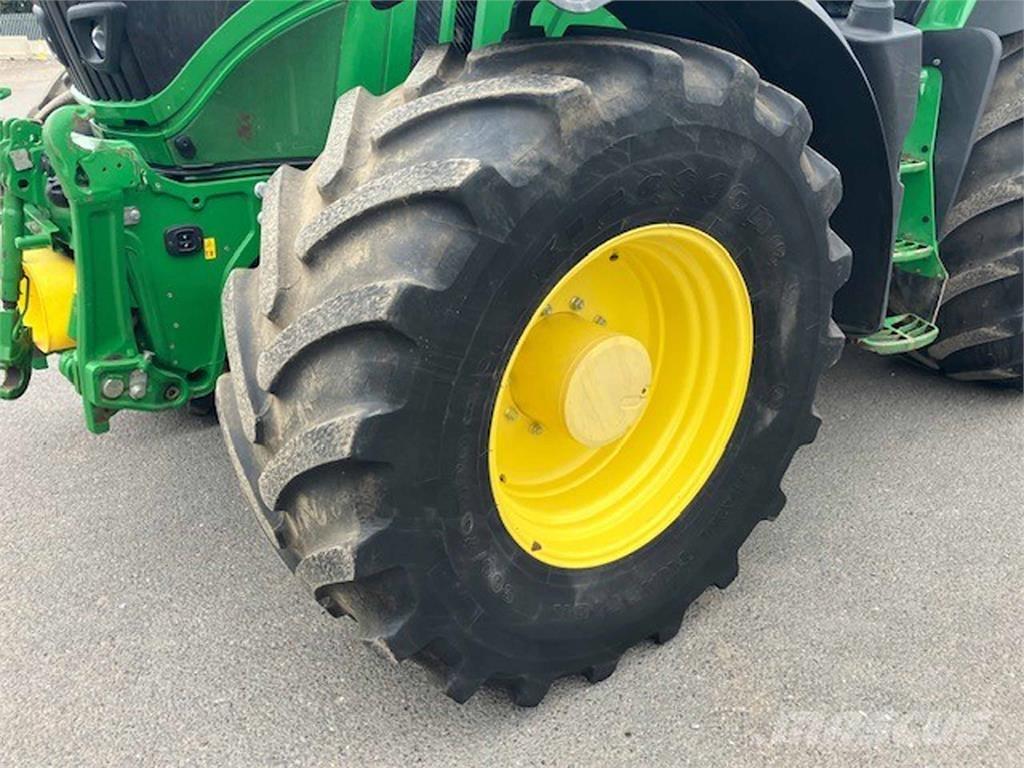 John Deere 6250R Trattori