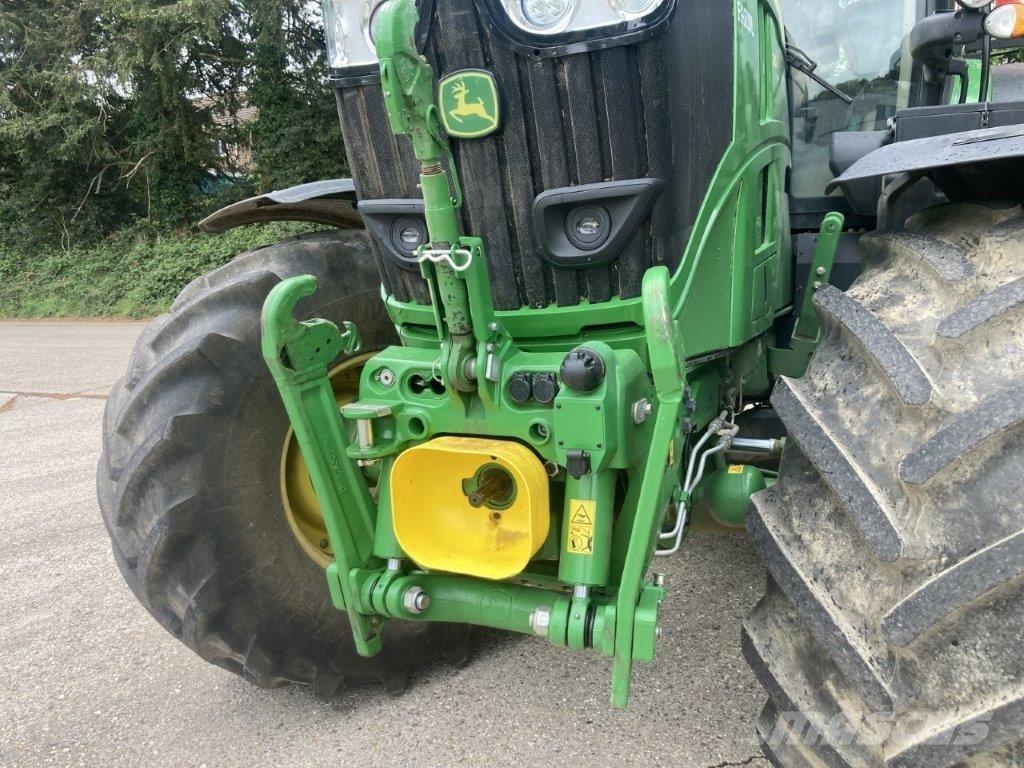 John Deere 6R 215 Trattori