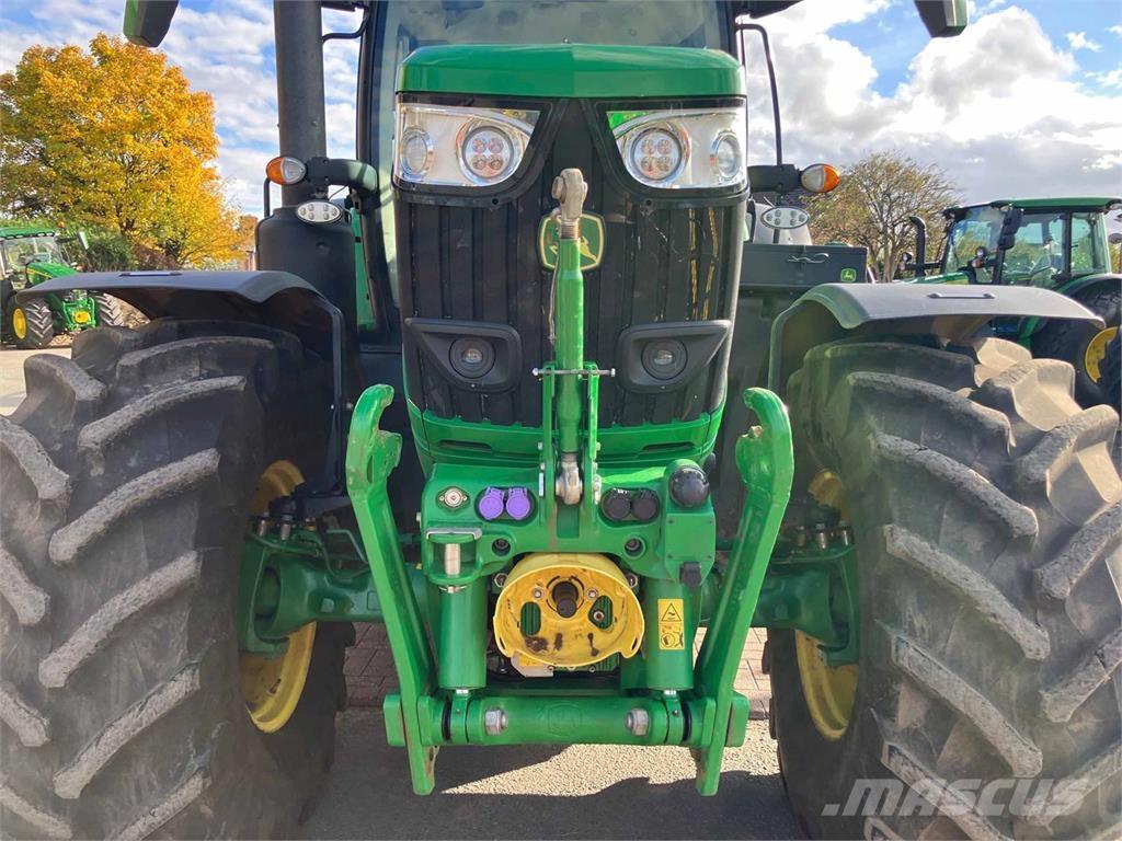 John Deere 6R 215 Trattori