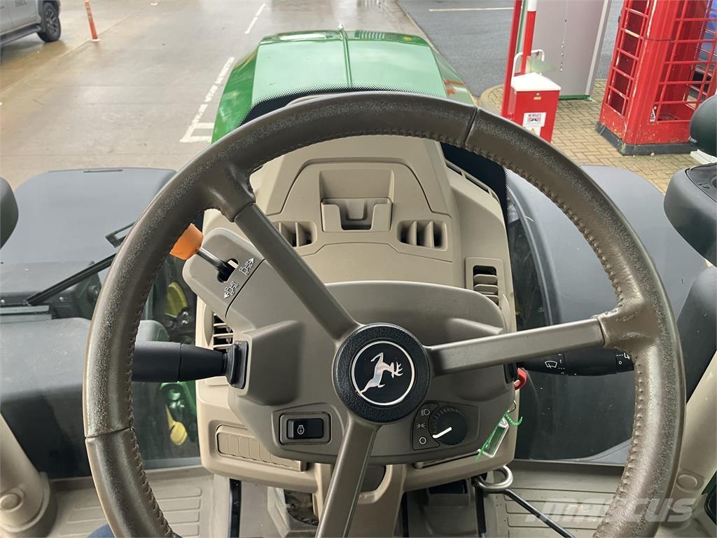 John Deere 6R 215 Trattori