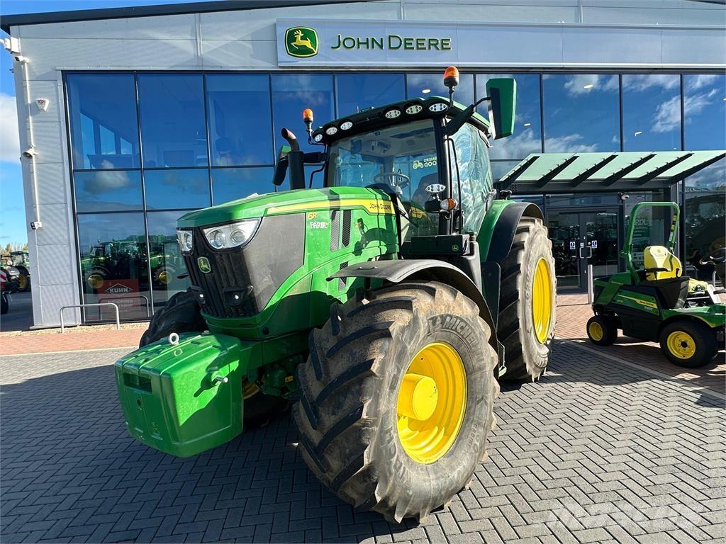 John Deere 6R 215 Trattori