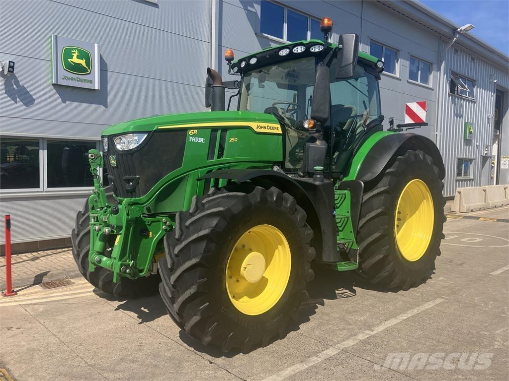 John Deere 6R 250 Trattori