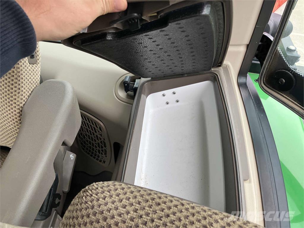 John Deere 6R 250 Trattori