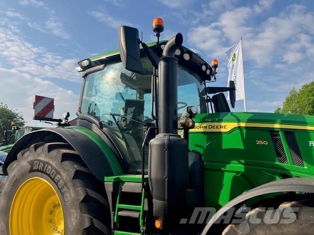 John Deere 6R 250 Trattori