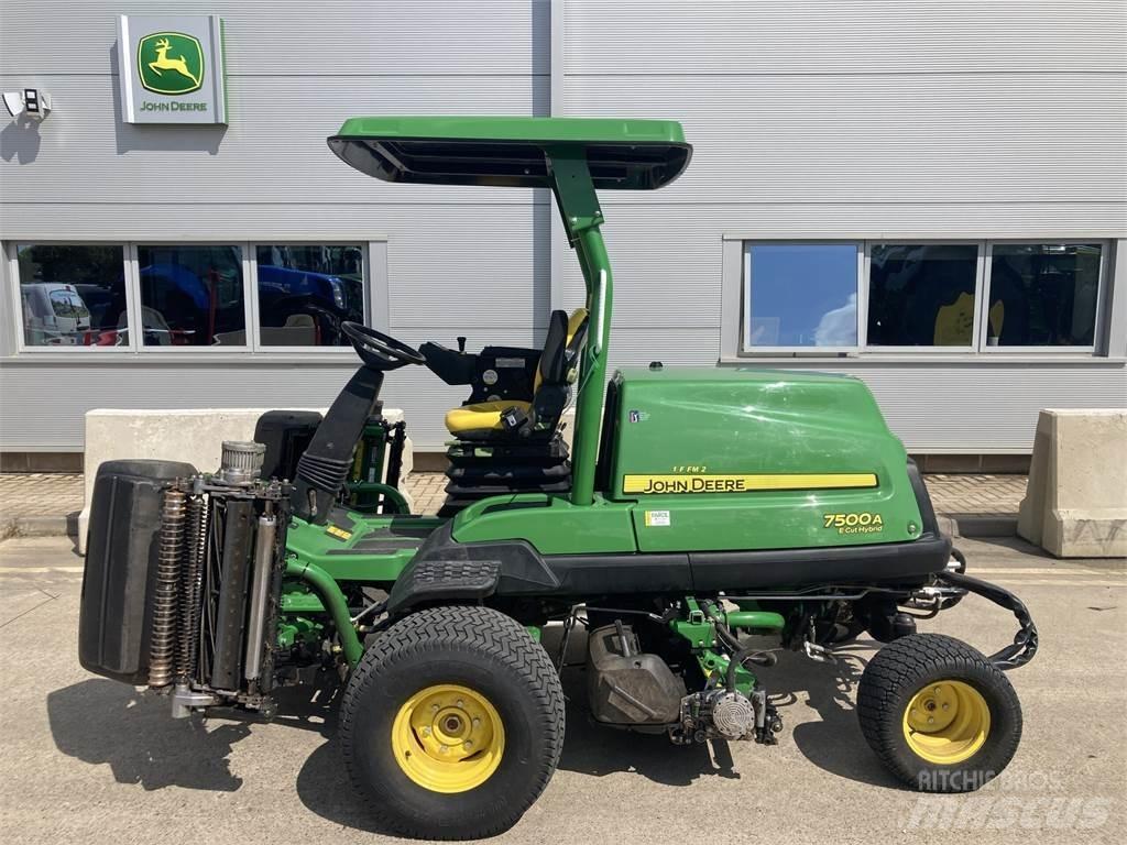 John Deere 7500AE Tosaerba a spinta