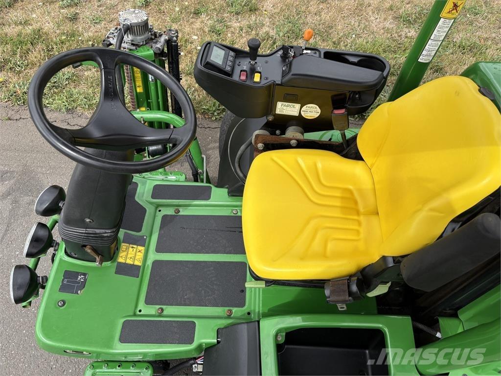 John Deere 7500AE Tosaerba a spinta