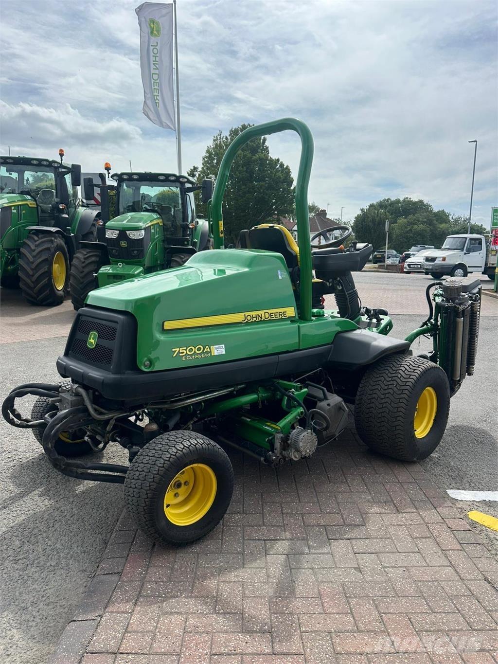 John Deere 7500AE Tosaerba a spinta