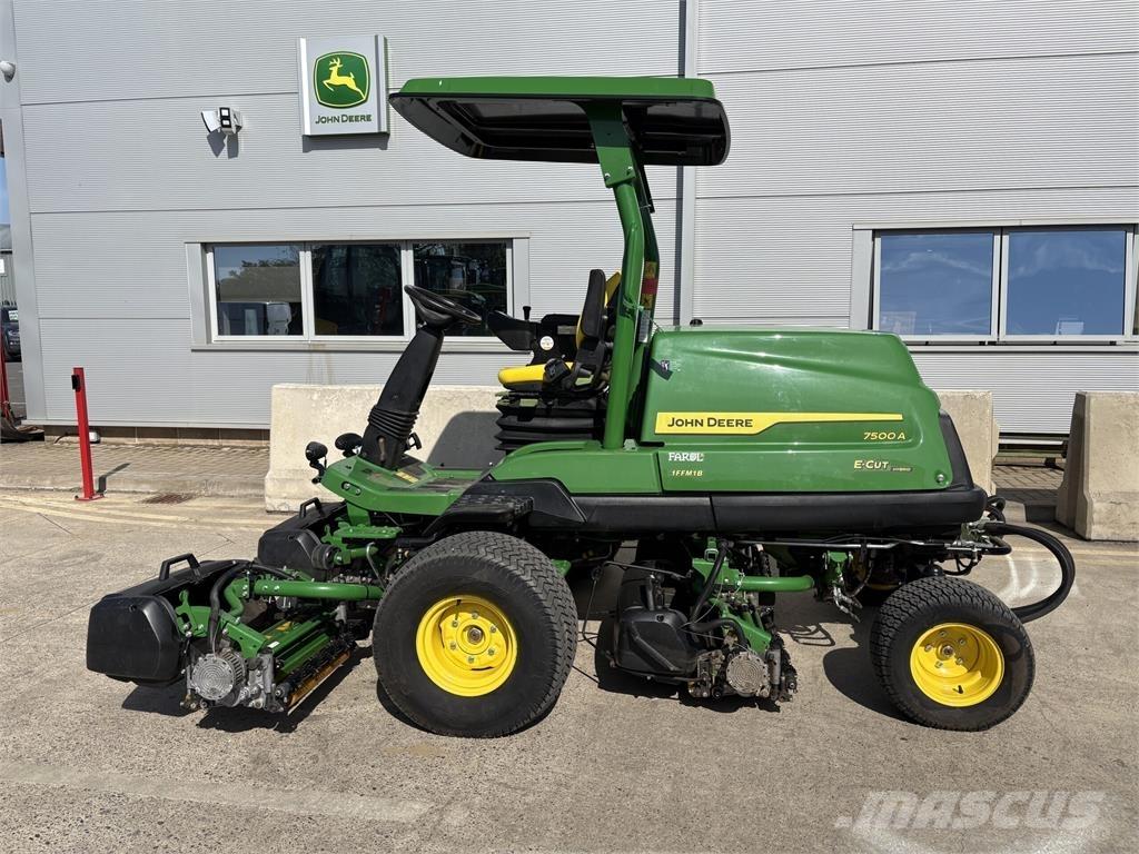 John Deere 7500AE Tosaerba a spinta