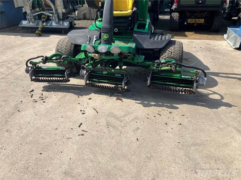 John Deere 7500AE Tosaerba a spinta