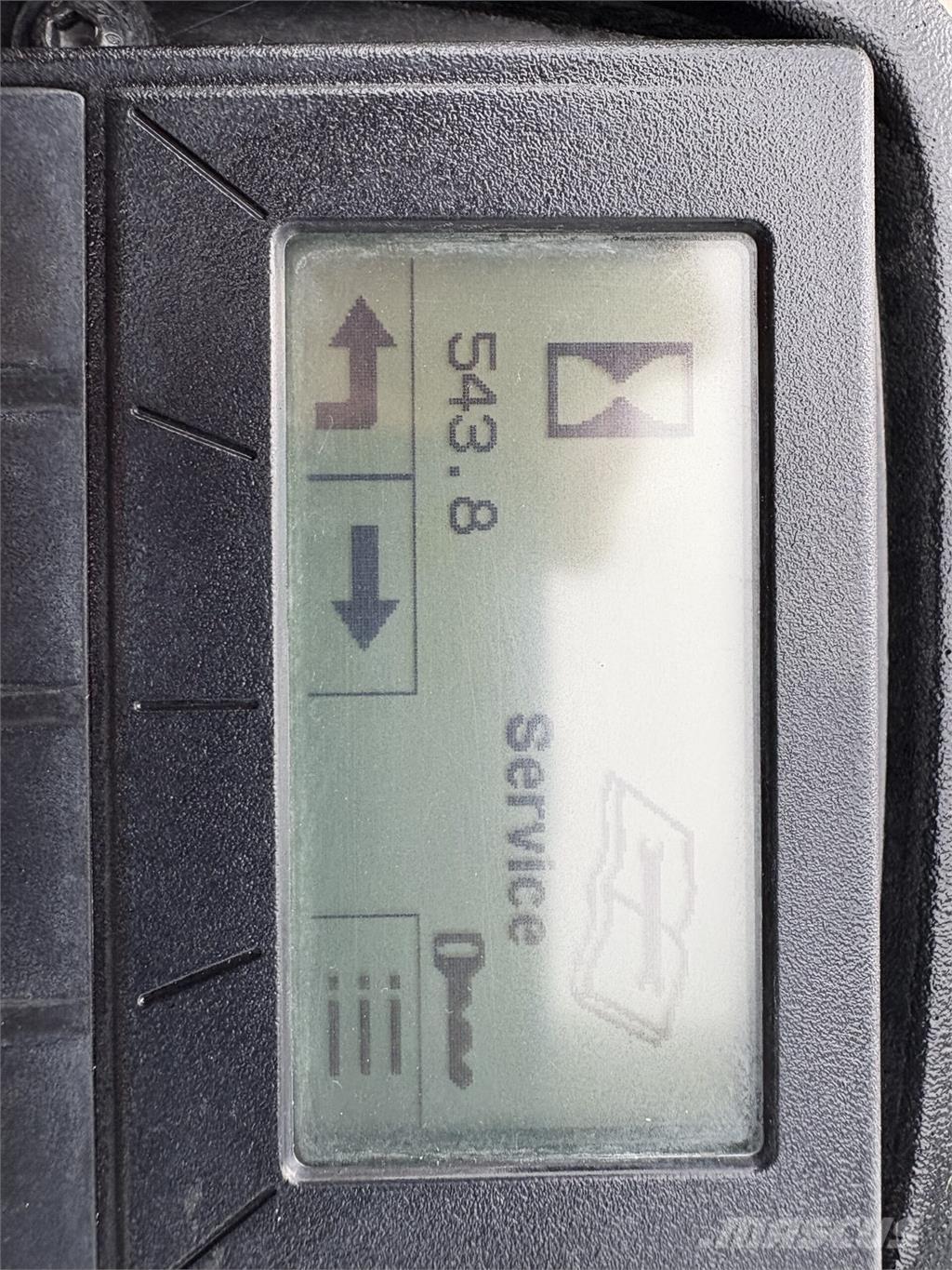 John Deere 7700A Tosaerba a spinta