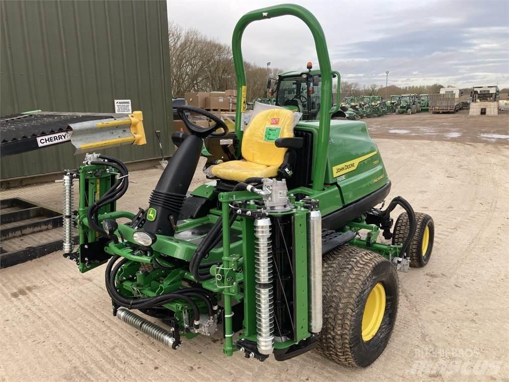 John Deere 7700A Tosaerba a spinta