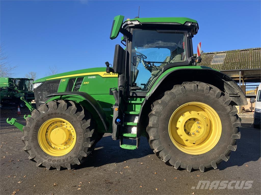 John Deere 7R 330 Trattori
