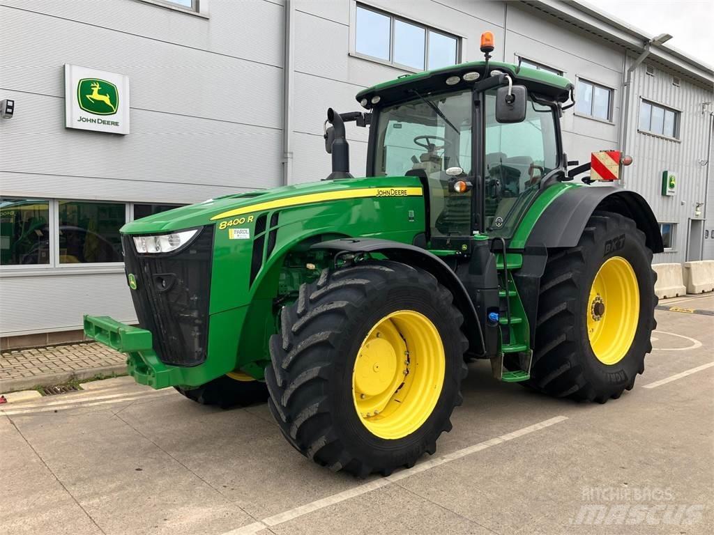 John Deere 8400R Trattori