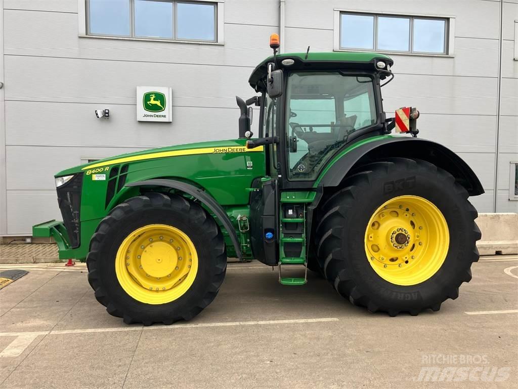 John Deere 8400R Trattori