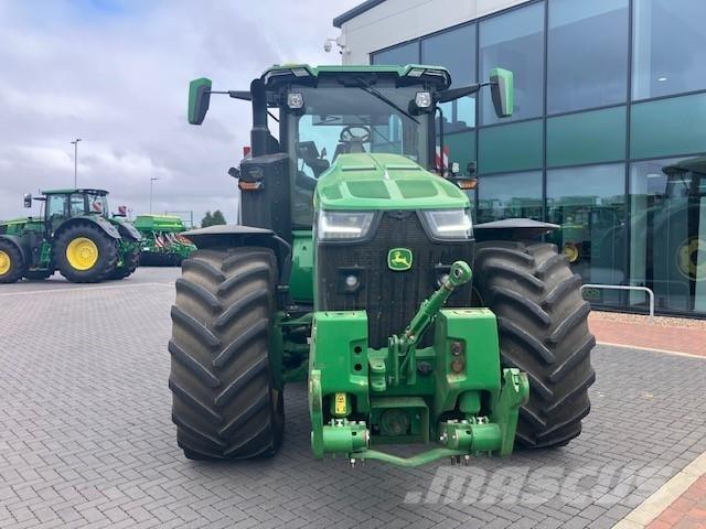 John Deere 8R 370 Trattori