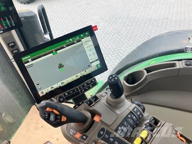 John Deere 8R 370 Trattori