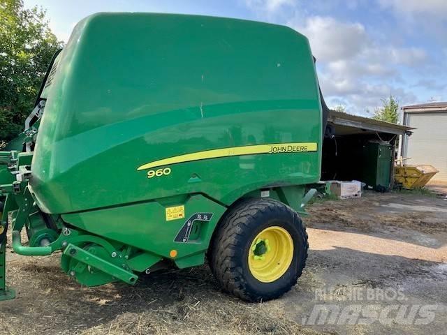 John Deere 960 Presse quadre
