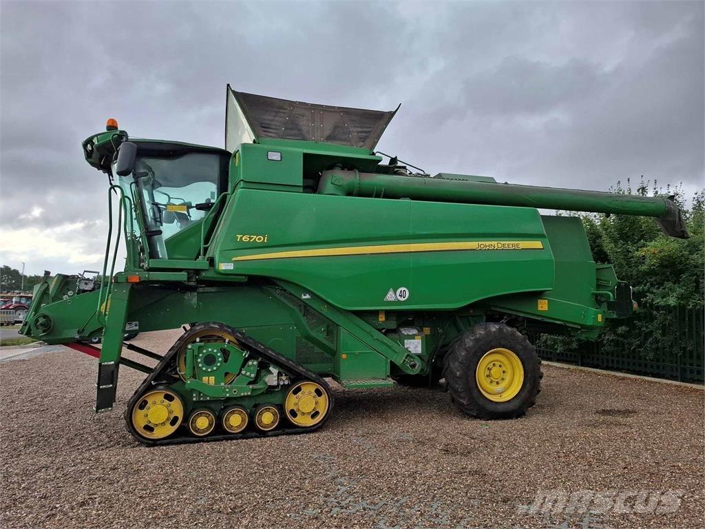 John Deere T670i Mietitrebbiatrici