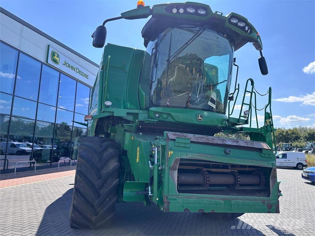 John Deere T670i HM Mietitrebbiatrici