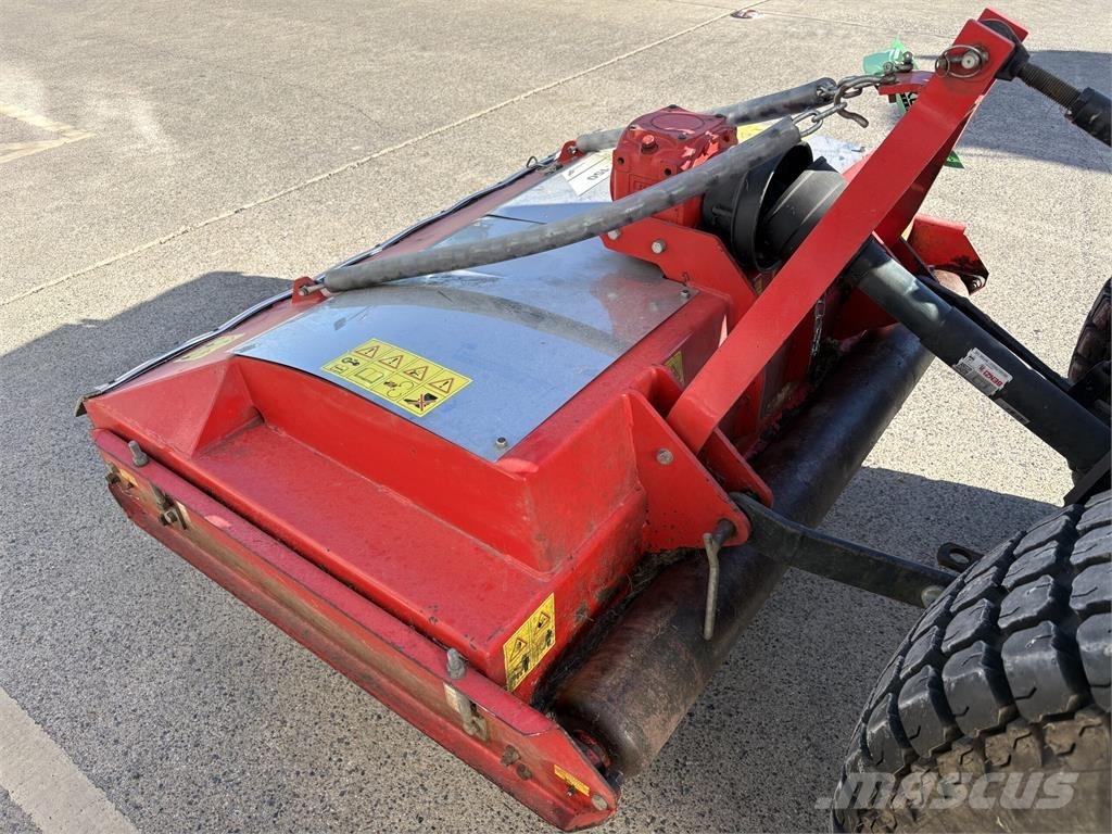 Trimax Striker 150 Falciatrici trainate