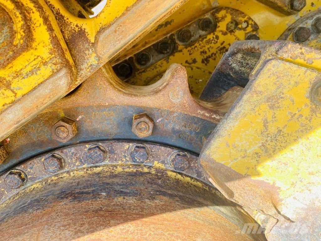CAT 973 C Pale cingolate