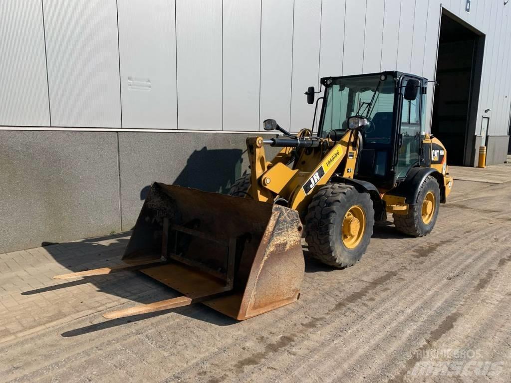 CAT 906 M Pale gommate
