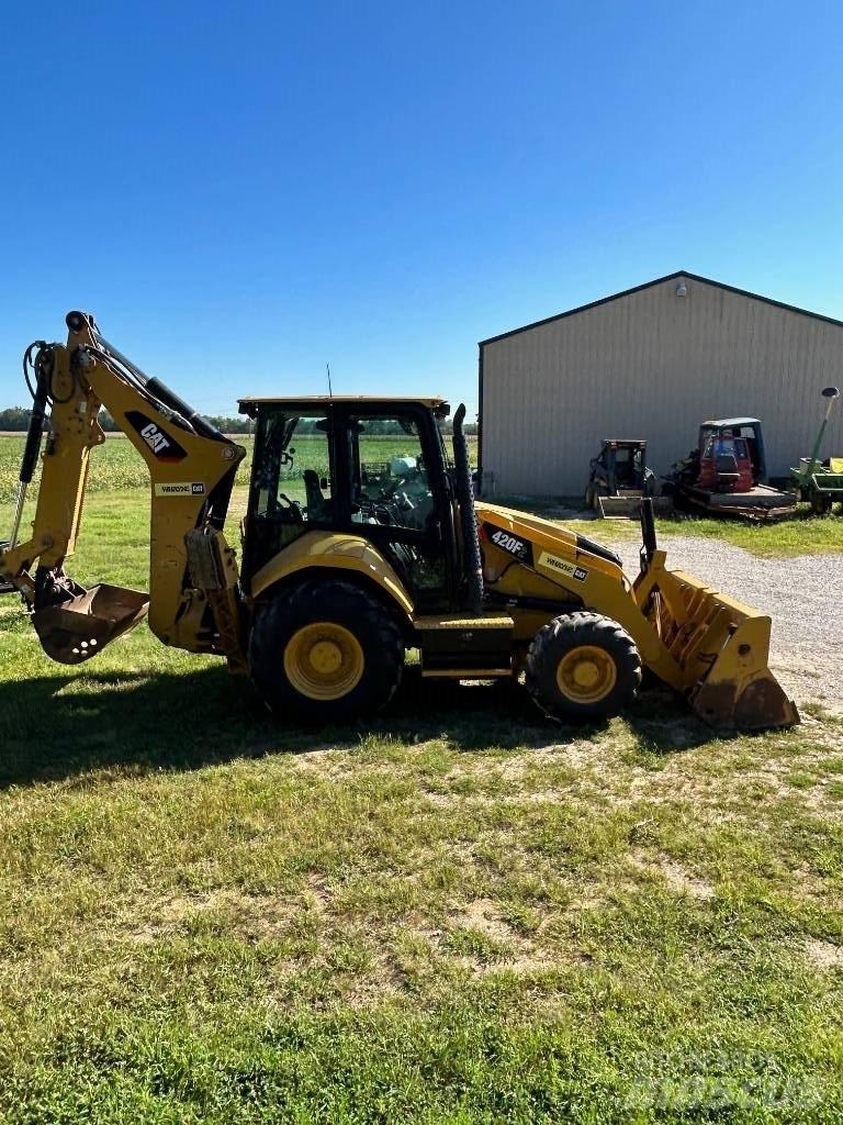 CAT 420 F2 ST Terne