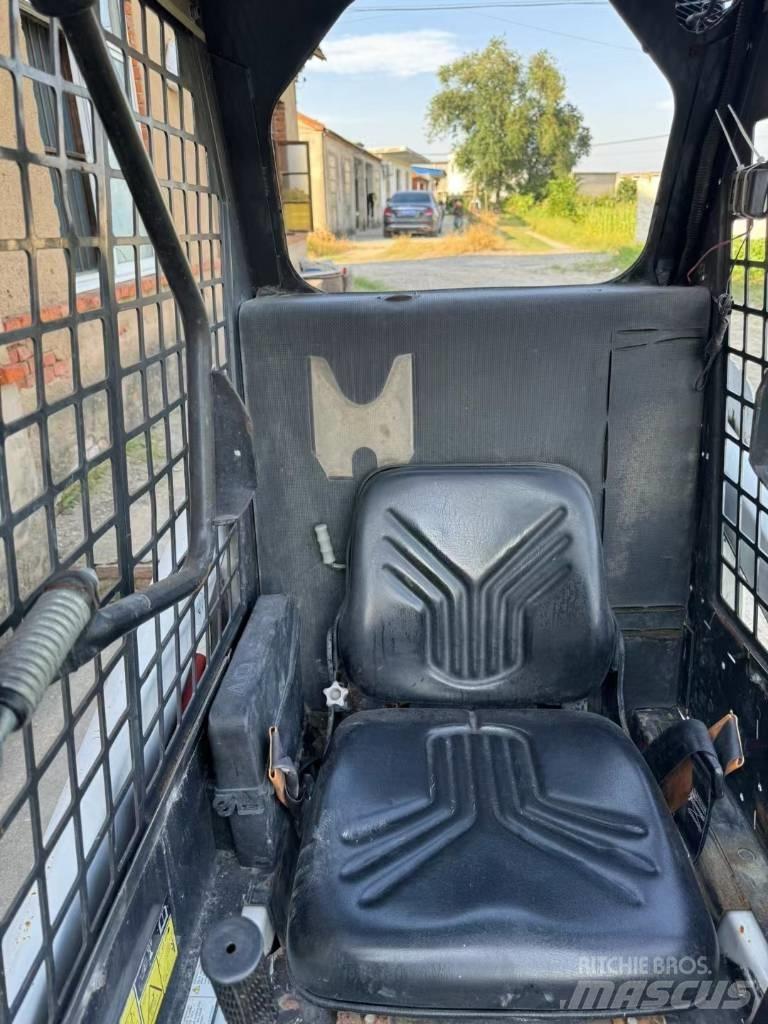 Bobcat S 70 Mini Pale Gommate