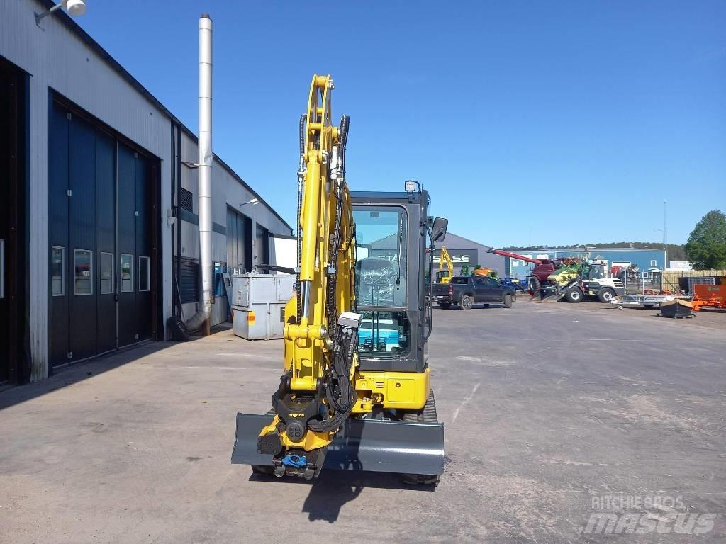 Komatsu PC26MR-5 Miniescavatori