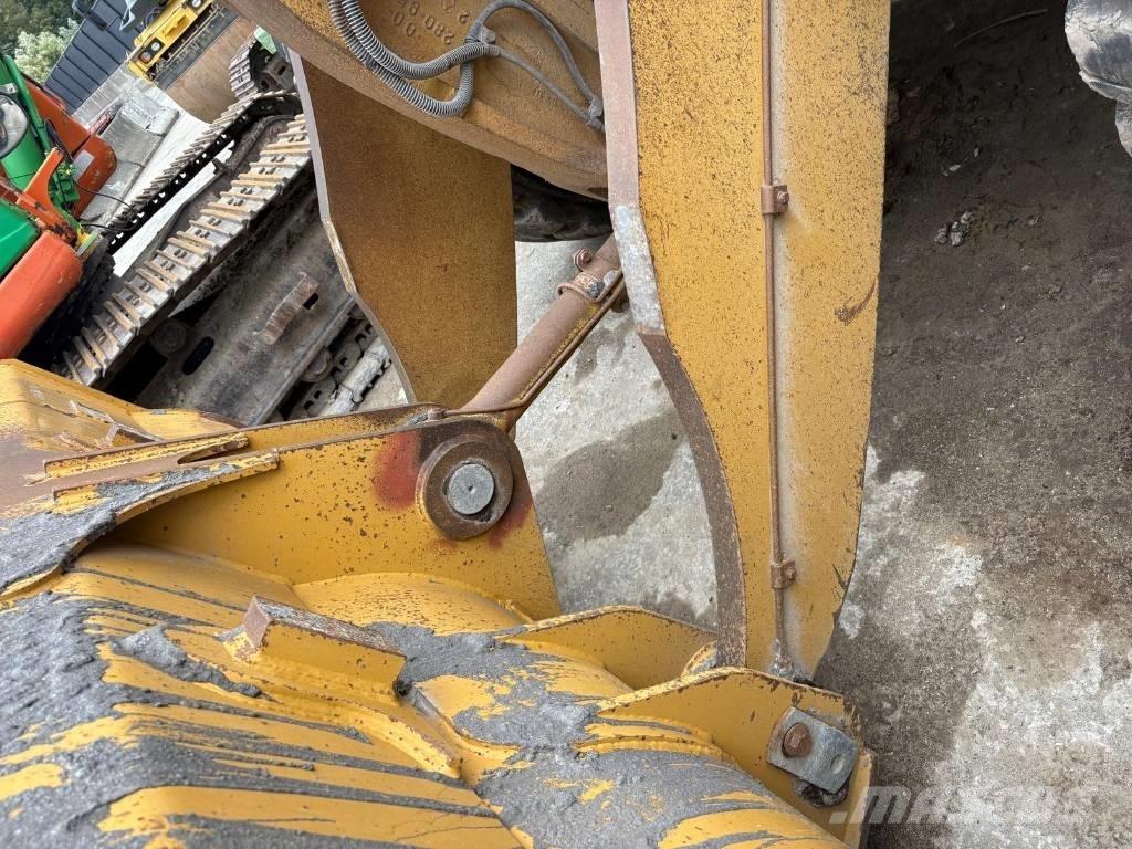 CAT 972 H Pale gommate