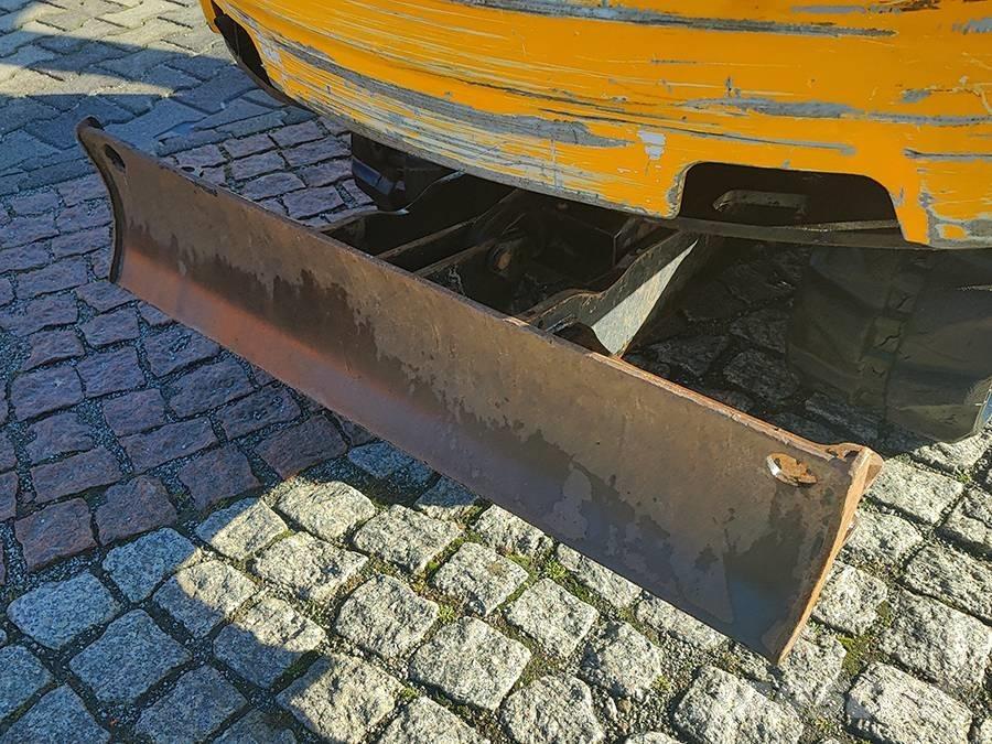 JCB 15 C-1 Miniescavatori