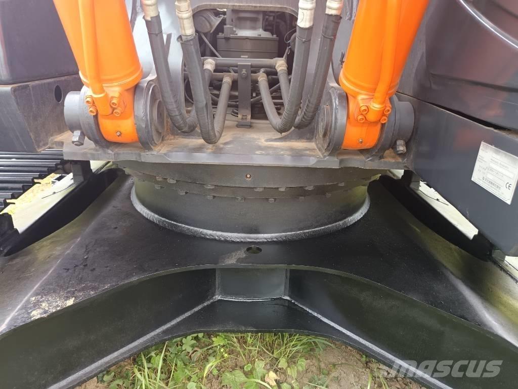 Hitachi ZX 210 Escavatori cingolati