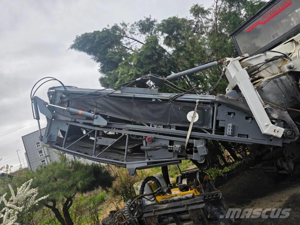 Wirtgen W 1900 Fresa a freddo per asfalto