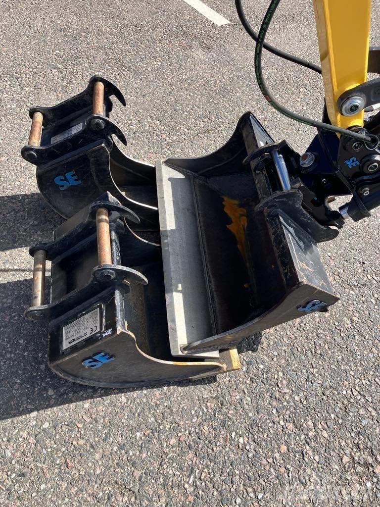 New Holland E14D Miniescavatori