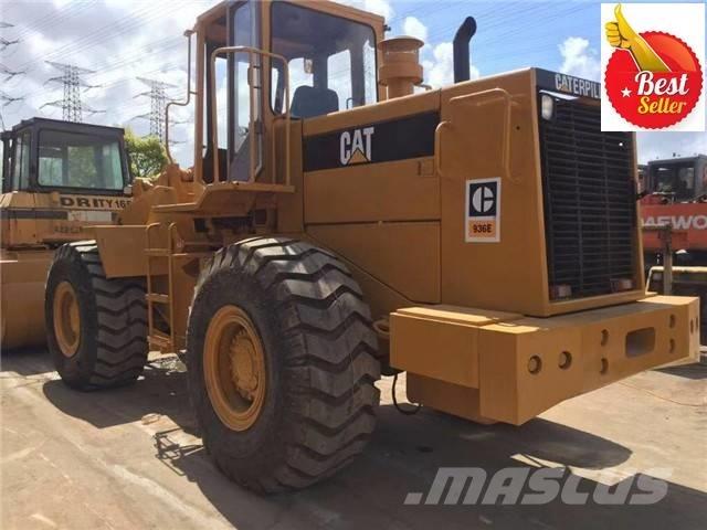 CAT 936 E Pale gommate