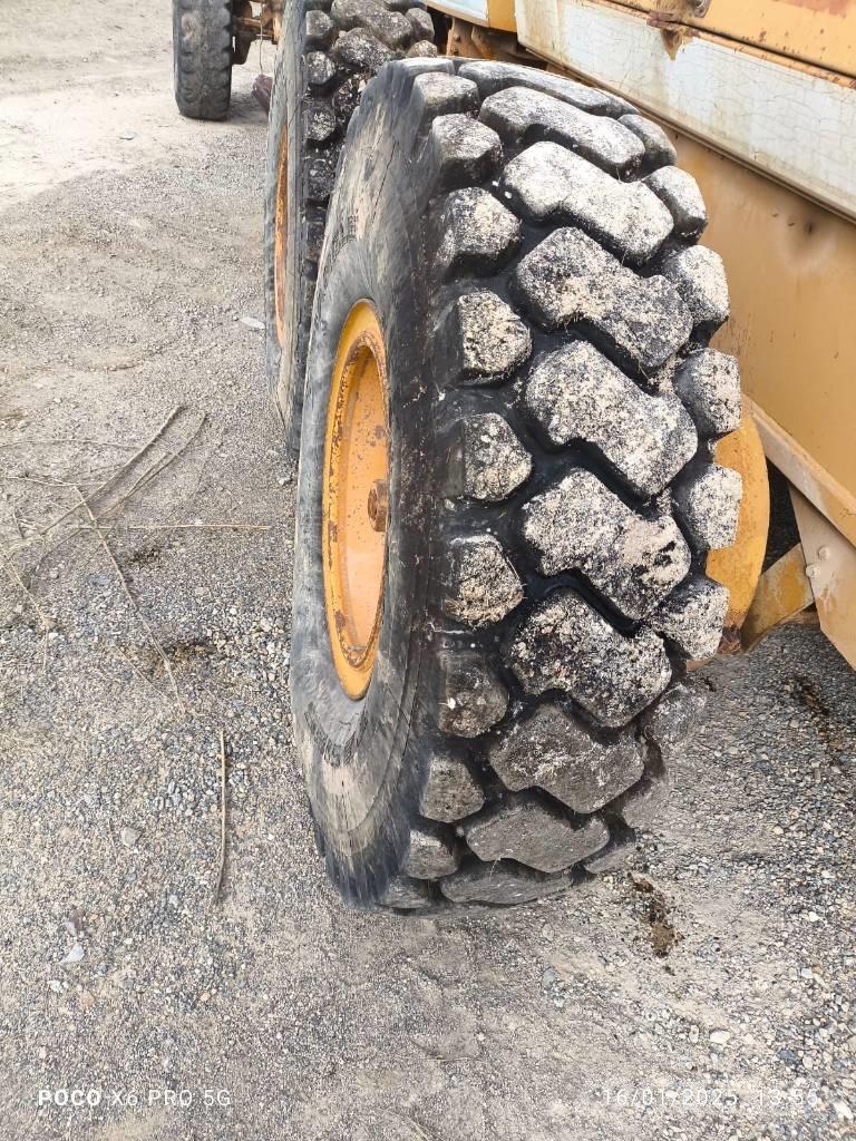 Dresser 830 Motorgraders