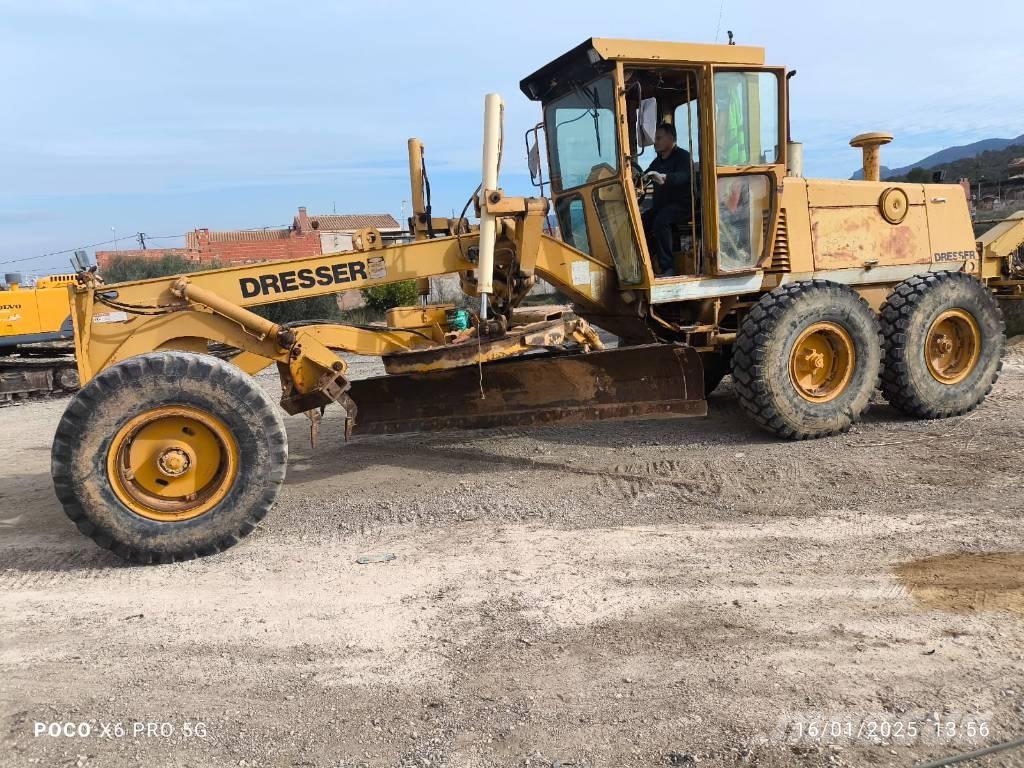 Dresser 830 Motorgraders