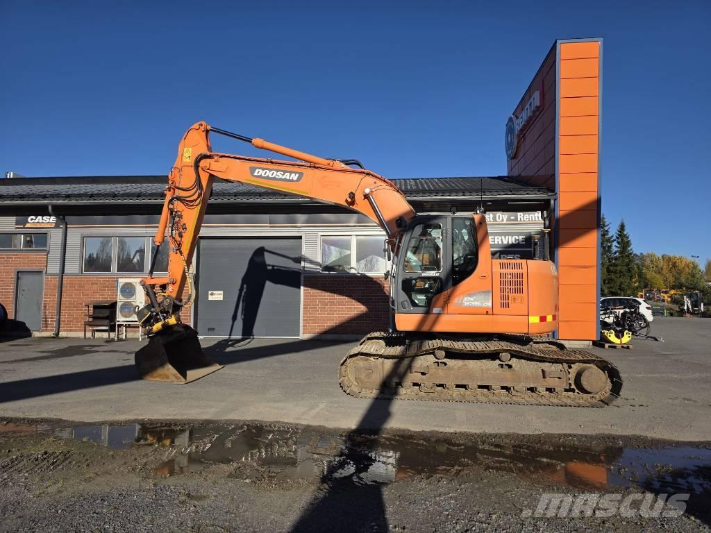 Doosan DX 235 LCR Escavatori cingolati
