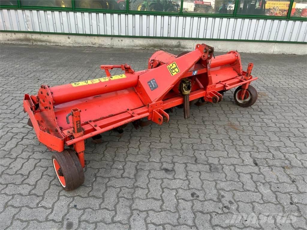 Kuhn EL 100N-255 Lavori per la preparazione del terreno