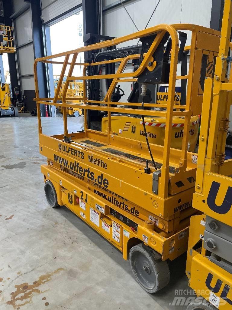 Haulotte Compact 8 Piattaforme a pantografo